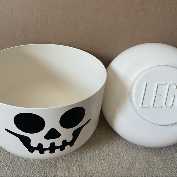 LEGO Large Skeleton Stackable Storage Head - Picture 2 of 5